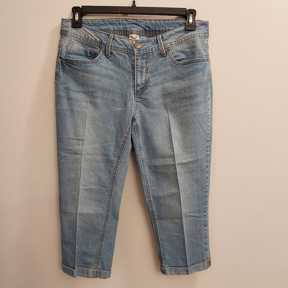 Faded Glory Ladies Blue Jean Capris Size 14 - Picture 1 of 3